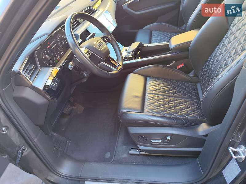 Позашляховик / Кросовер Audi e-tron 2021 в Радехові