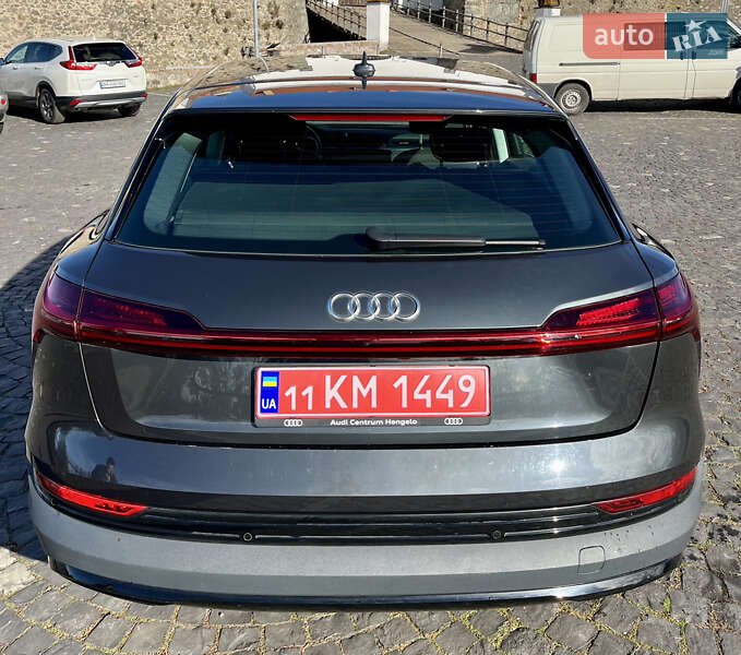 Внедорожник / Кроссовер Audi e-tron 2020 в Киеве