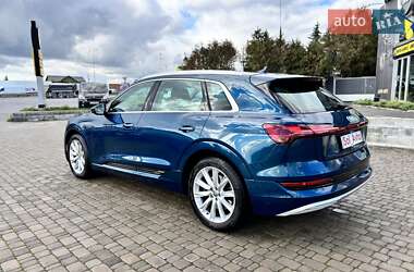 Внедорожник / Кроссовер Audi e-tron 2019 в 