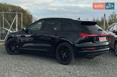 Внедорожник / Кроссовер Audi e-tron 2021 в 