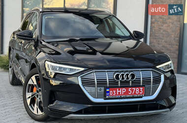 Внедорожник / Кроссовер Audi e-tron 2020 в 