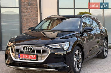 Внедорожник / Кроссовер Audi e-tron 2020 в 