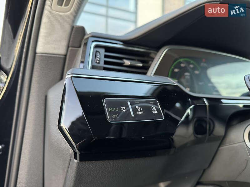 Позашляховик / Кросовер Audi e-tron 2020 в Тернополі