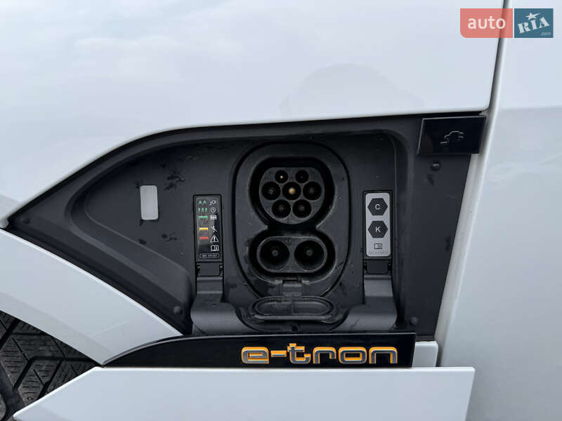 Внедорожник / Кроссовер Audi e-tron 2021 в Стрые