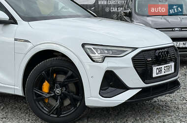 Позашляховик / Кросовер Audi e-tron 2021 в 