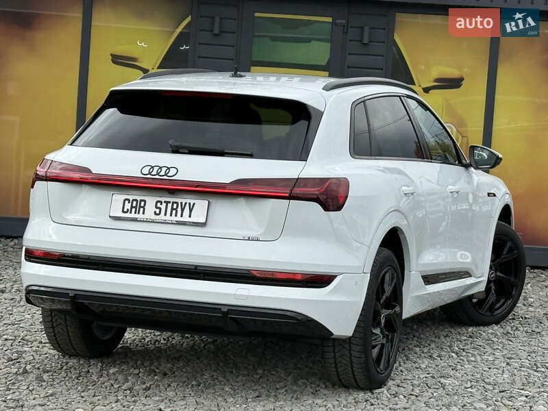 Внедорожник / Кроссовер Audi e-tron 2021 в Стрые