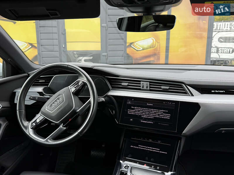 Внедорожник / Кроссовер Audi e-tron 2021 в Стрые