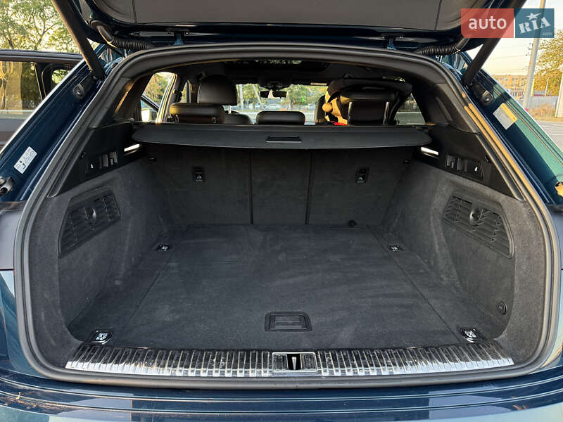 Внедорожник / Кроссовер Audi e-tron 2020 в Одессе фото 28 Внедорожник / Кроссовер Audi e-tron 2020 в Одессе