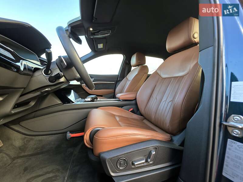 Внедорожник / Кроссовер Audi e-tron 2019 в Черновцах