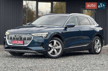 Позашляховик / Кросовер Audi e-tron 2019 в 