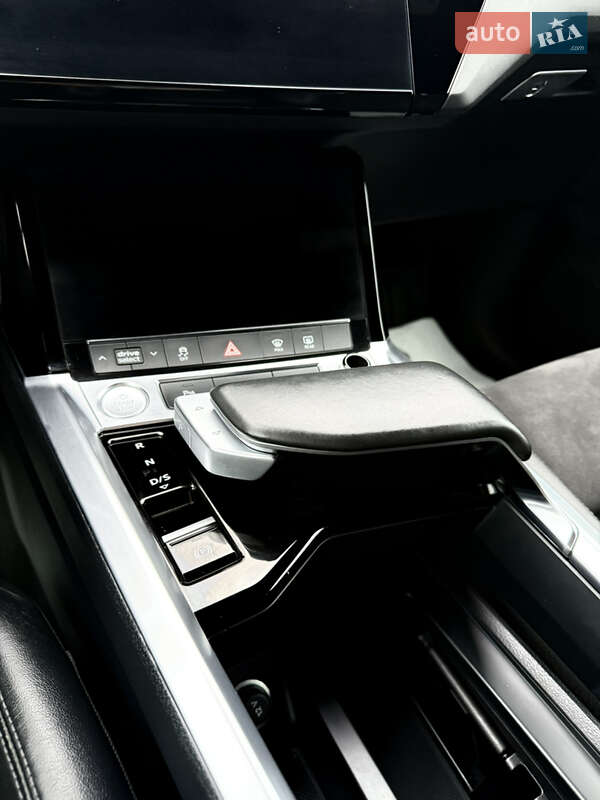 Позашляховик / Кросовер Audi e-tron 2019 в Дрогобичі