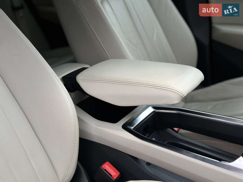 Внедорожник / Кроссовер Audi e-tron 2021 в Ковеле