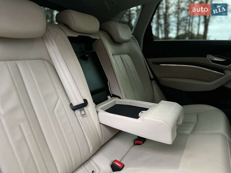 Внедорожник / Кроссовер Audi e-tron 2021 в Ковеле