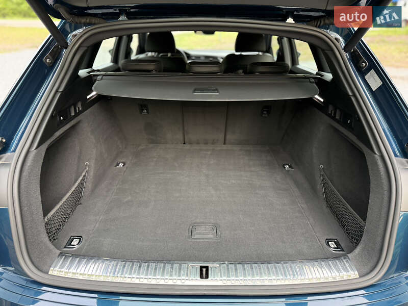 Позашляховик / Кросовер Audi e-tron 2019 в Львові фото 49 Позашляховик / Кросовер Audi e-tron 2019 в Львові