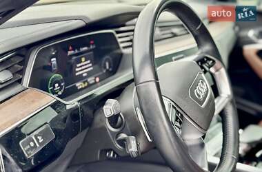 Позашляховик / Кросовер Audi e-tron 2019 в  фото 2 Позашляховик / Кросовер Audi e-tron 2019 в