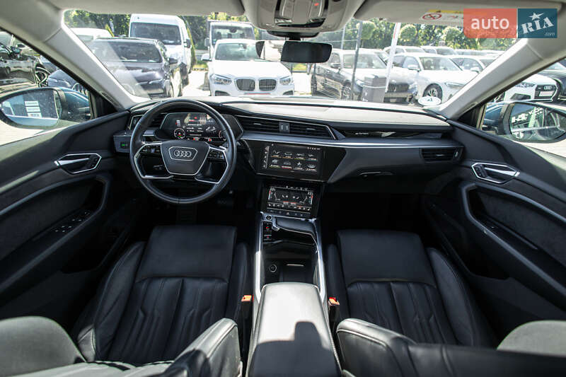 Позашляховик / Кросовер Audi e-tron 2021 в Львові