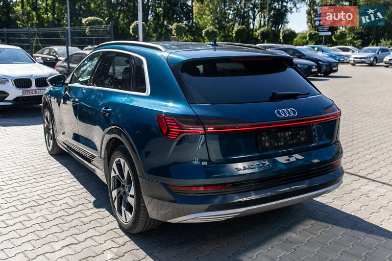 Позашляховик / Кросовер Audi e-tron 2021 в Львові