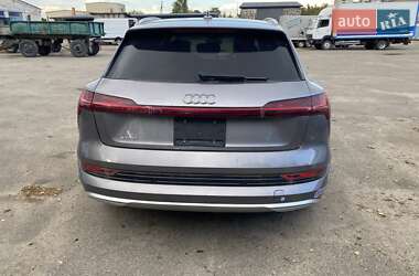Внедорожник / Кроссовер Audi e-tron 2019 в 