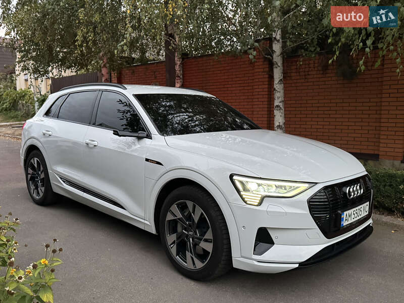Внедорожник / Кроссовер Audi e-tron 2019 в Днепре фото 5 Внедорожник / Кроссовер Audi e-tron 2019 в Днепре