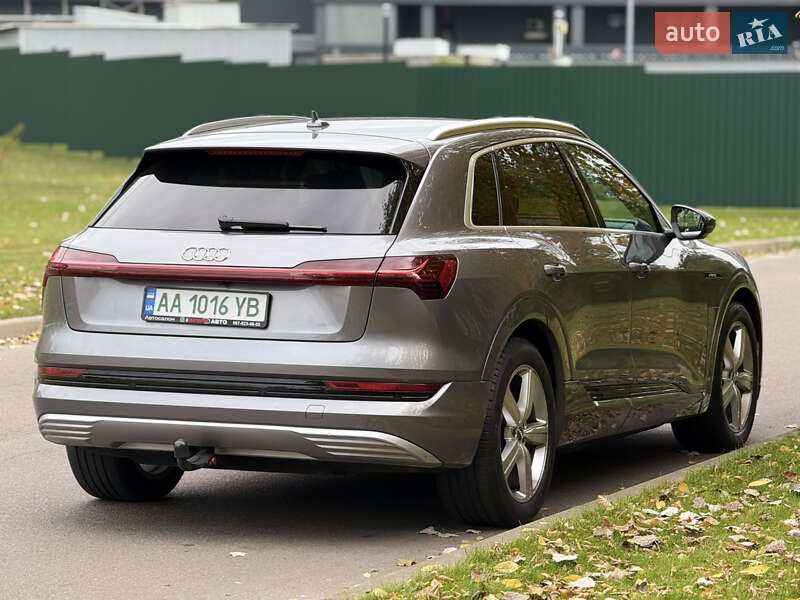 Позашляховик / Кросовер Audi e-tron 2020 в Києві
