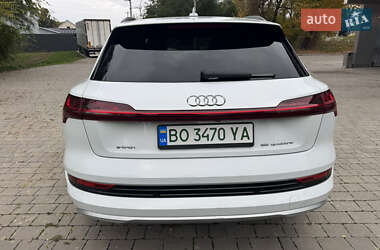 Внедорожник / Кроссовер Audi e-tron 2018 в 