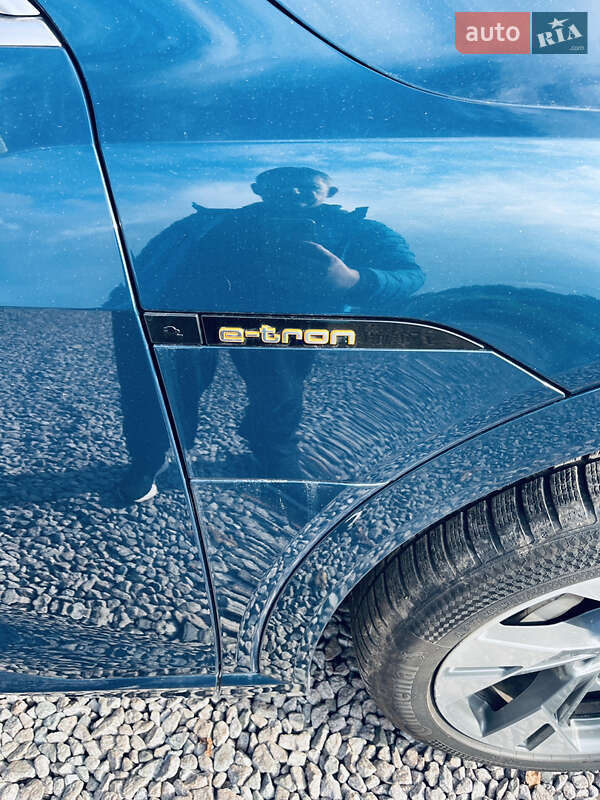 Внедорожник / Кроссовер Audi e-tron 2019 в Бродах фото 19 Внедорожник / Кроссовер Audi e-tron 2019 в Бродах
