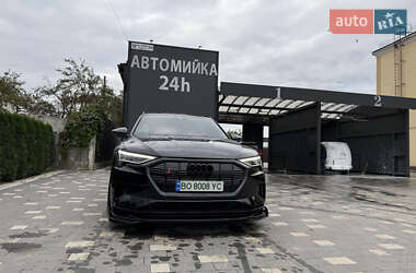 Позашляховик / Кросовер Audi e-tron 2020 в 