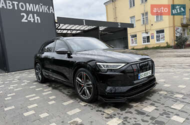 Позашляховик / Кросовер Audi e-tron 2020 в 