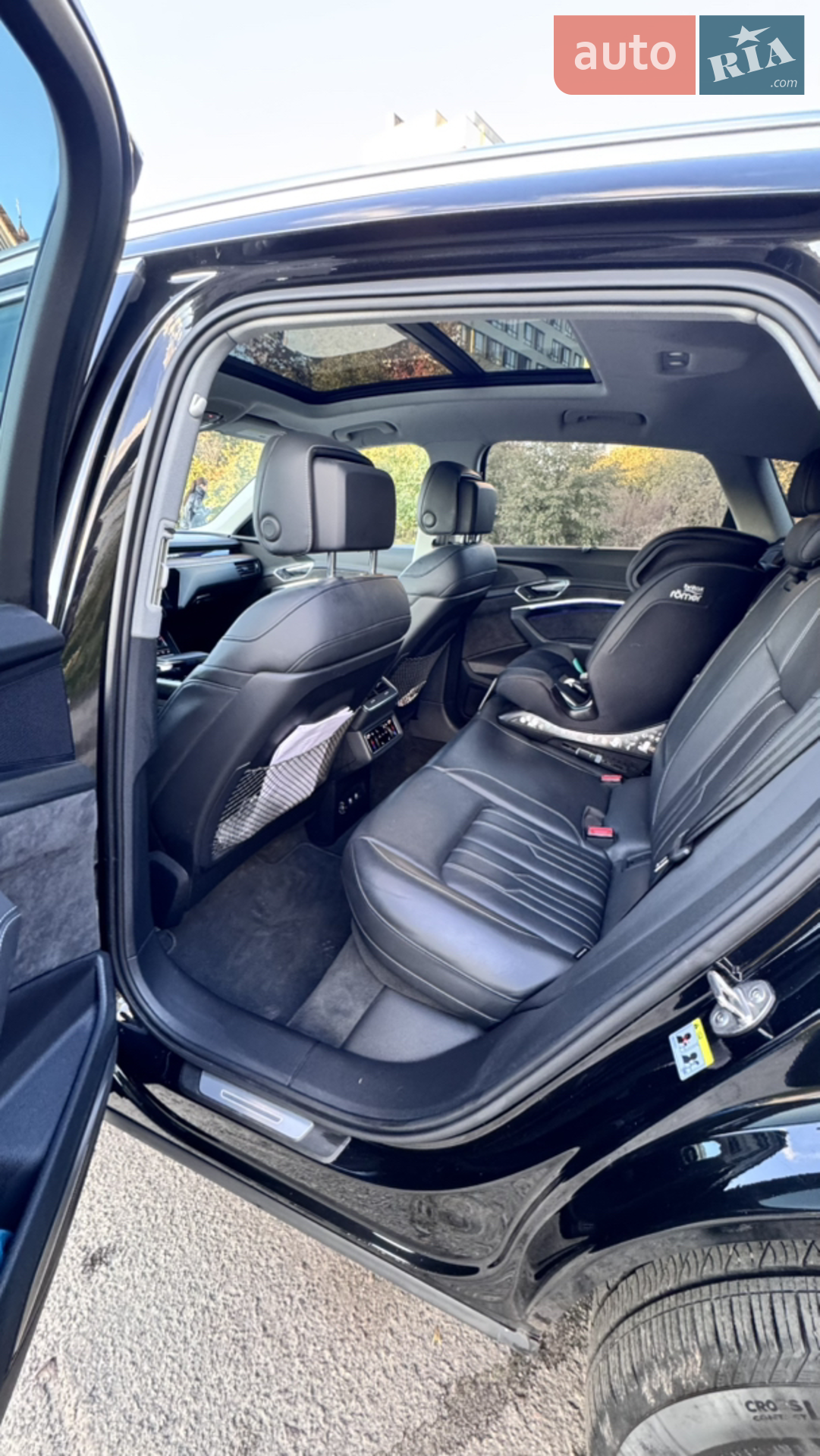 2019 Audi e-tron - мініатюра 10