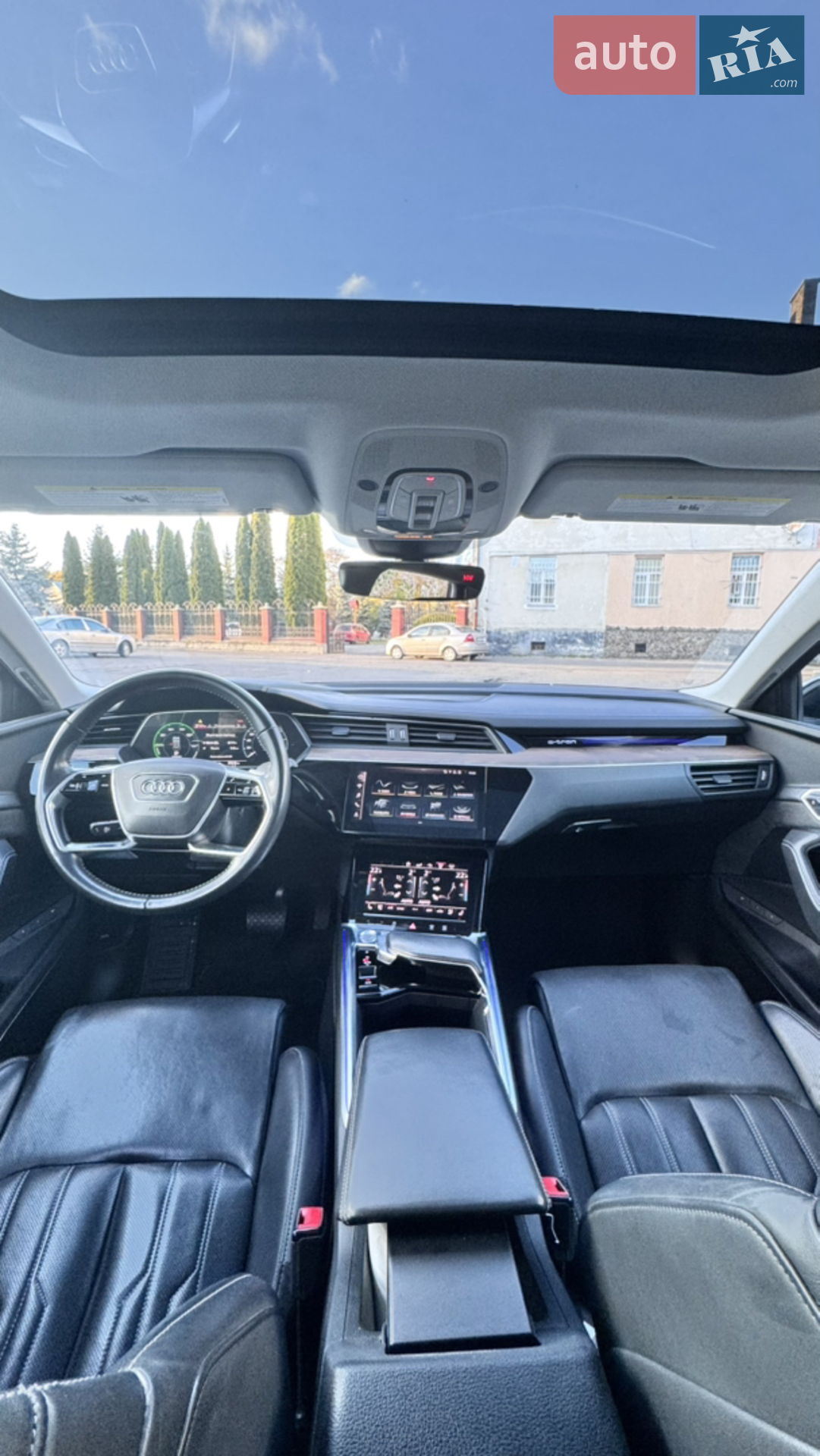 2019 Audi e-tron - мініатюра 13
