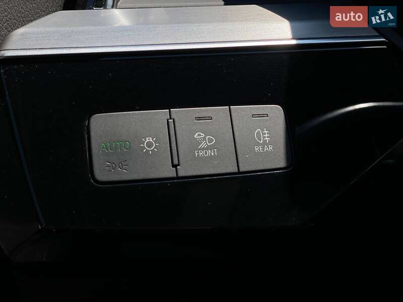 Позашляховик / Кросовер Audi e-tron 2021 в Києві фото 33 Позашляховик / Кросовер Audi e-tron 2021 в Києві