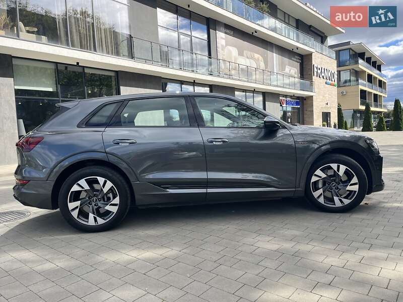 Позашляховик / Кросовер Audi e-tron 2023 в Ужгороді фото 7 Позашляховик / Кросовер Audi e-tron 2023 в Ужгороді