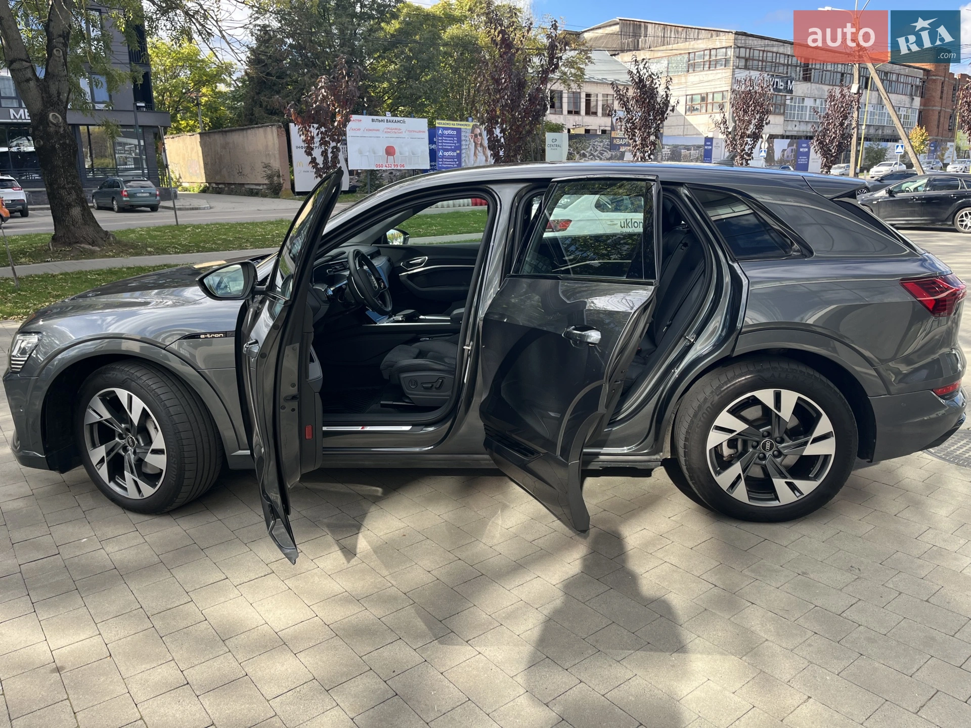 2023 Audi e-tron - мініатюра 10