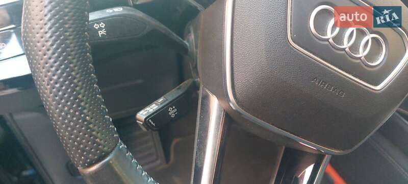 Внедорожник / Кроссовер Audi e-tron 2019 в Тячеве фото 4 Внедорожник / Кроссовер Audi e-tron 2019 в Тячеве