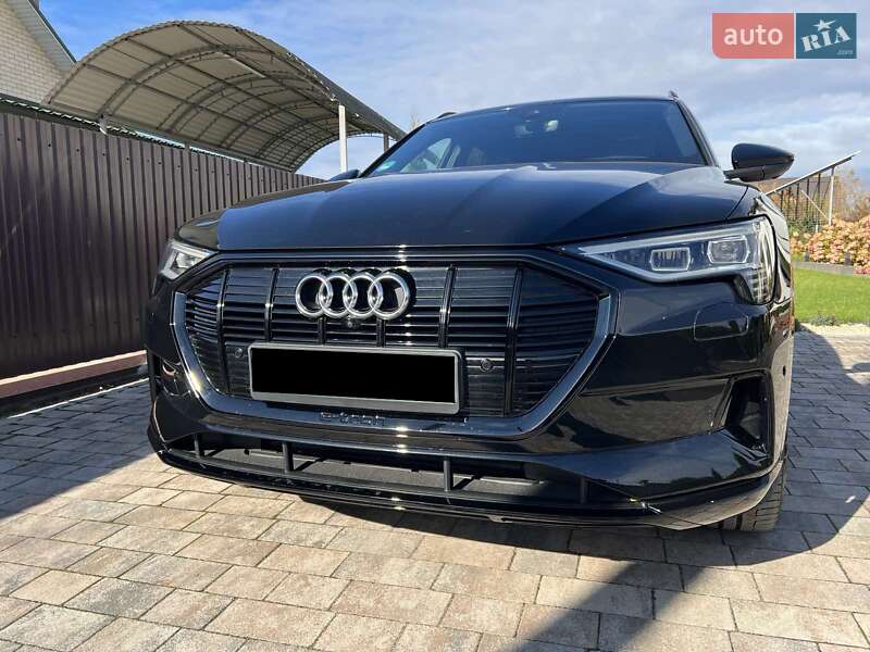Позашляховик / Кросовер Audi e-tron 2019 в Ковелі