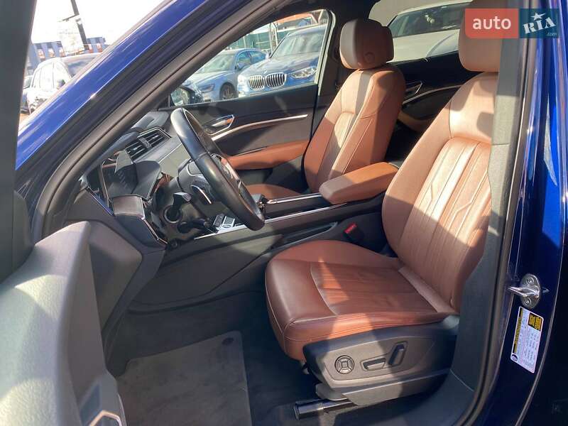 Внедорожник / Кроссовер Audi e-tron 2022 в Львове фото 19 Внедорожник / Кроссовер Audi e-tron 2022 в Львове