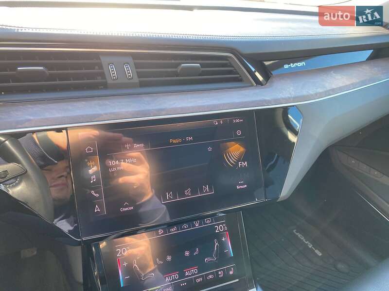 Внедорожник / Кроссовер Audi e-tron 2019 в Львове фото 17 Внедорожник / Кроссовер Audi e-tron 2019 в Львове