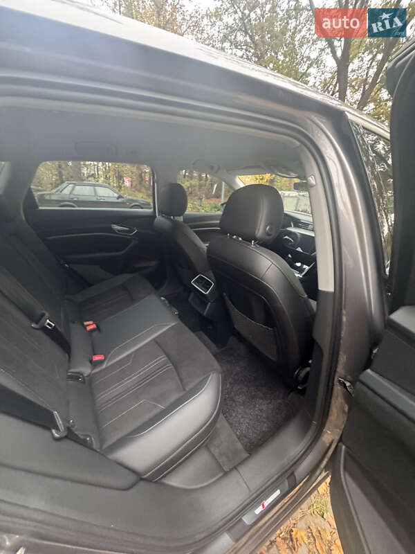 Позашляховик / Кросовер Audi e-tron 2021 в Харкові фото 8 Позашляховик / Кросовер Audi e-tron 2021 в Харкові