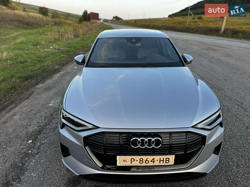 Позашляховик / Кросовер Audi e-tron 2020 в Бережанах