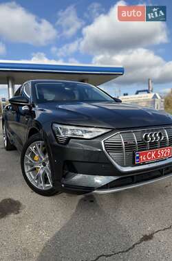Позашляховик / Кросовер Audi e-tron 2022 в Харкові