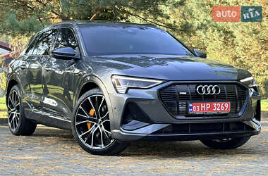 Внедорожник / Кроссовер Audi e-tron 2020 в 