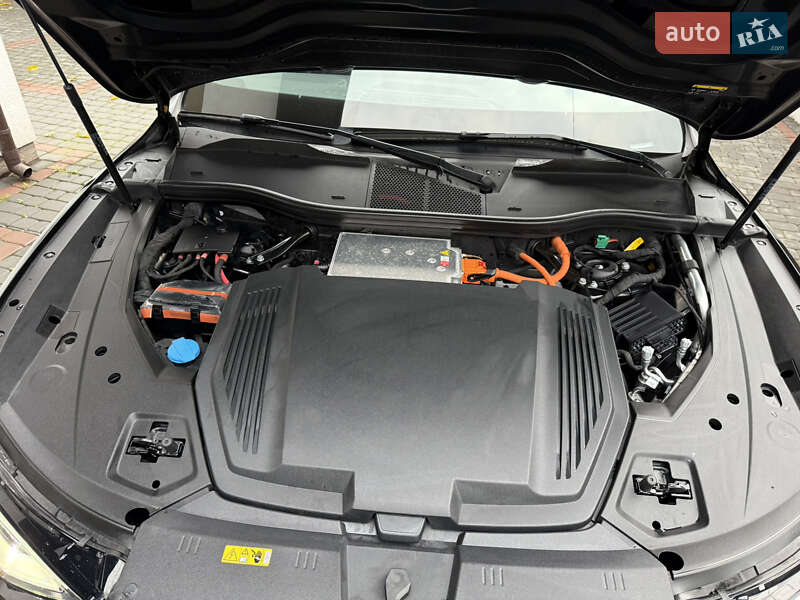 Позашляховик / Кросовер Audi e-tron 2022 в Луцьку