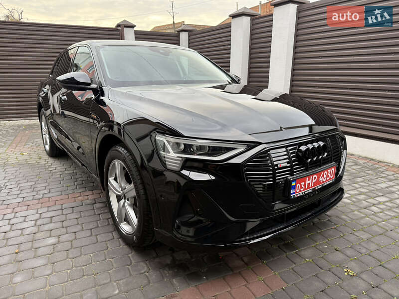 Позашляховик / Кросовер Audi e-tron 2022 в Луцьку