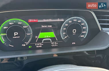 Позашляховик / Кросовер Audi e-tron 2022 в  фото 59 Позашляховик / Кросовер Audi e-tron 2022 в