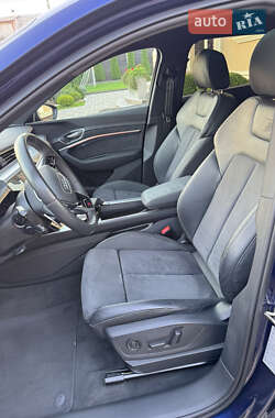 Позашляховик / Кросовер Audi e-tron 2022 в  фото 64 Позашляховик / Кросовер Audi e-tron 2022 в