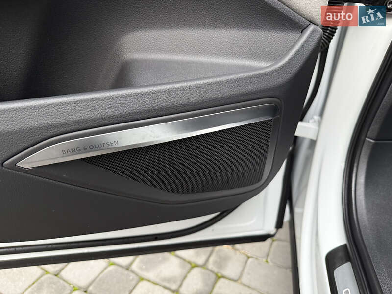 Позашляховик / Кросовер Audi e-tron 2022 в Луцьку