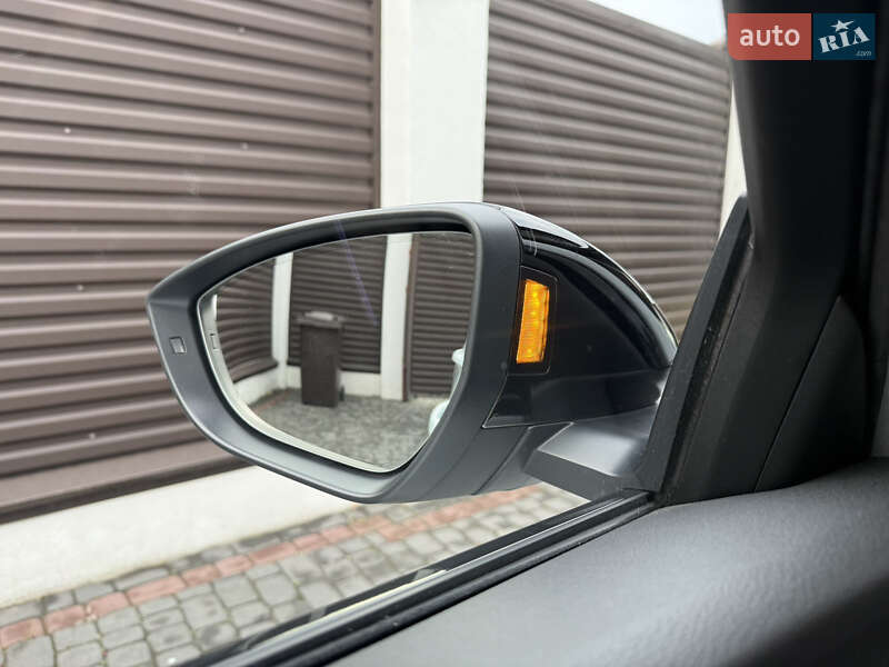 Позашляховик / Кросовер Audi e-tron 2022 в Луцьку