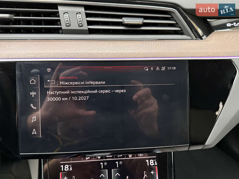 Позашляховик / Кросовер Audi e-tron 2022 в Луцьку