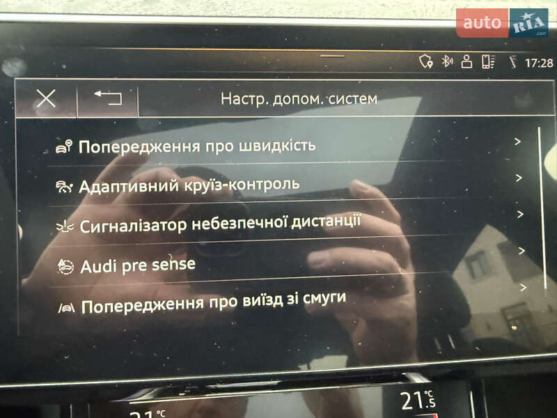 Внедорожник / Кроссовер Audi e-tron 2019 в Сваляве