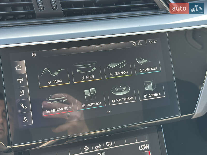 Внедорожник / Кроссовер Audi e-tron 2020 в Лопатине фото 36 Внедорожник / Кроссовер Audi e-tron 2020 в Лопатине